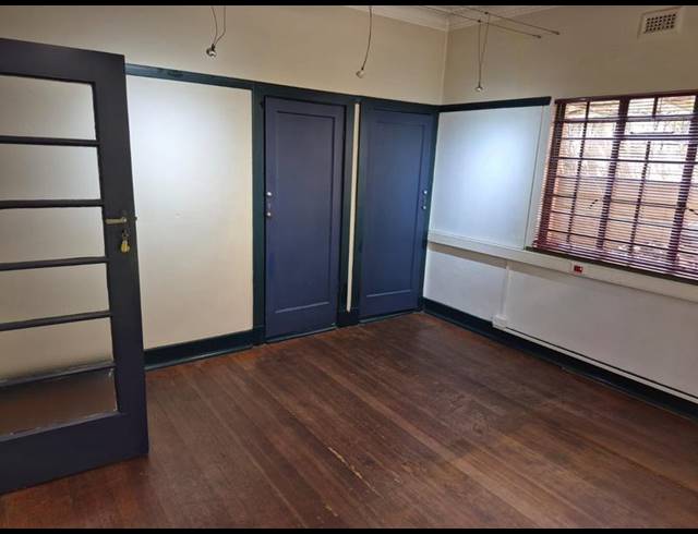 BUSINESS PROPERTY TO RENT IN MENLO PARK